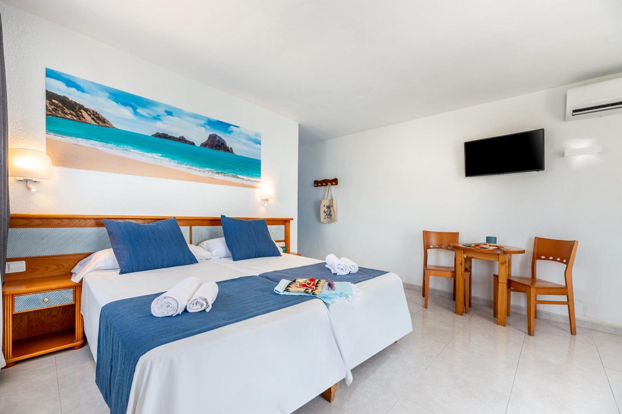 Vibra Calima Apartamentos - Adults Only San Antonio  Exterior photo